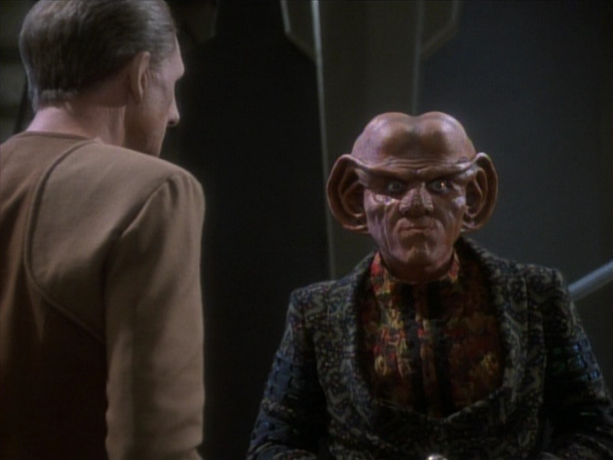 extant_StarTrekDS9_1x05-Babel_03418.jpg