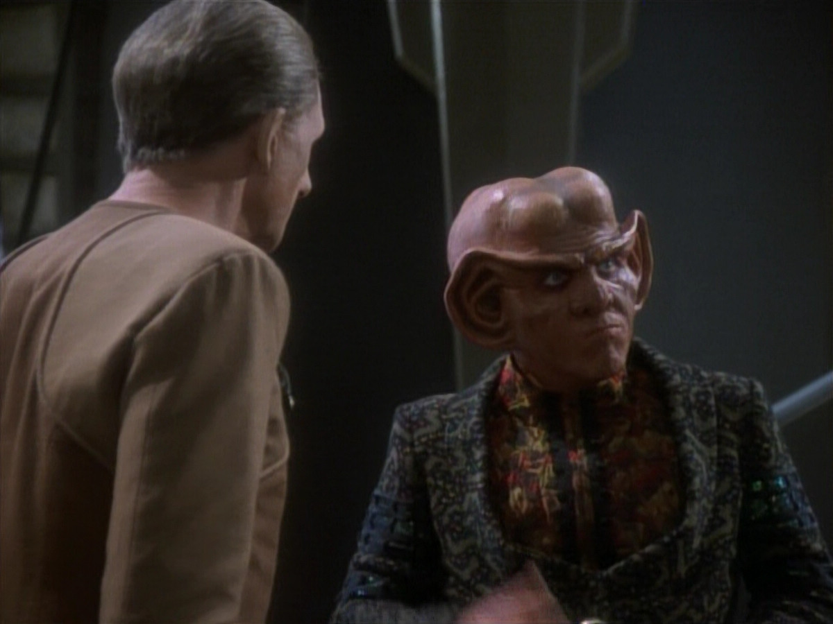 extant_StarTrekDS9_1x05-Babel_03425.jpg