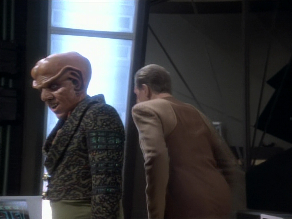 extant_StarTrekDS9_1x05-Babel_03440.jpg