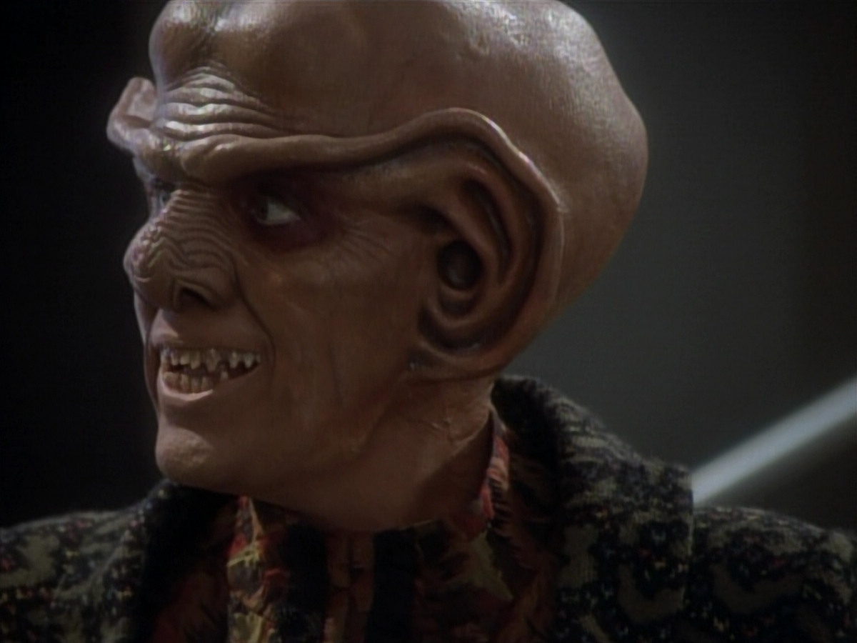 extant_StarTrekDS9_1x05-Babel_03453.jpg