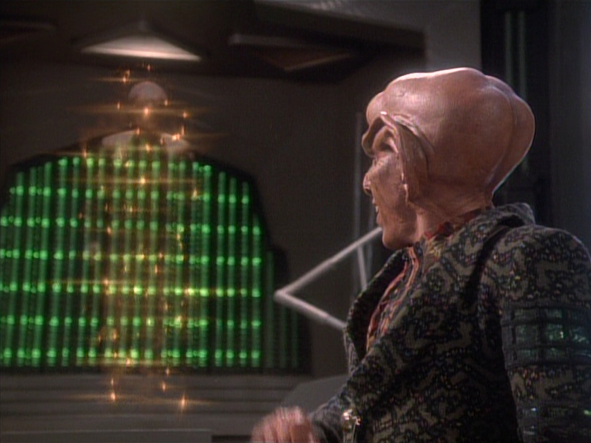 extant_StarTrekDS9_1x05-Babel_03457.jpg