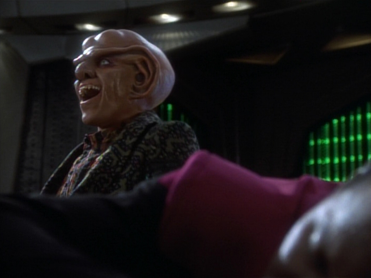 extant_StarTrekDS9_1x05-Babel_03495.jpg