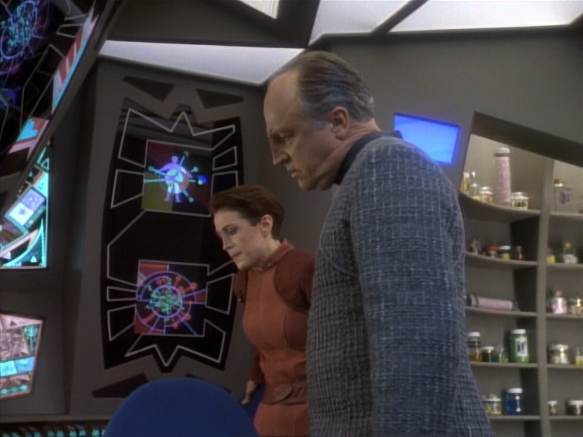 extant_StarTrekDS9_1x05-Babel_03509.jpg
