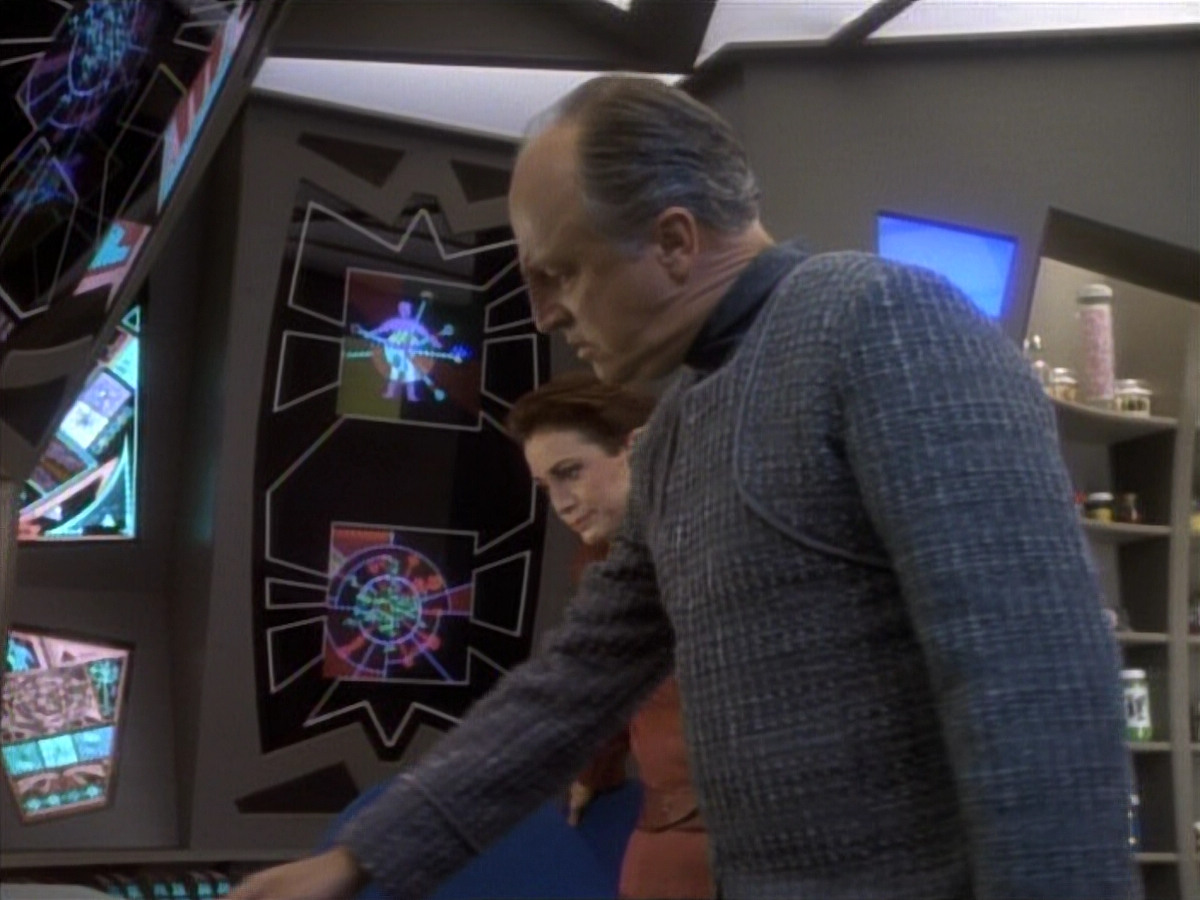 extant_StarTrekDS9_1x05-Babel_03510.jpg