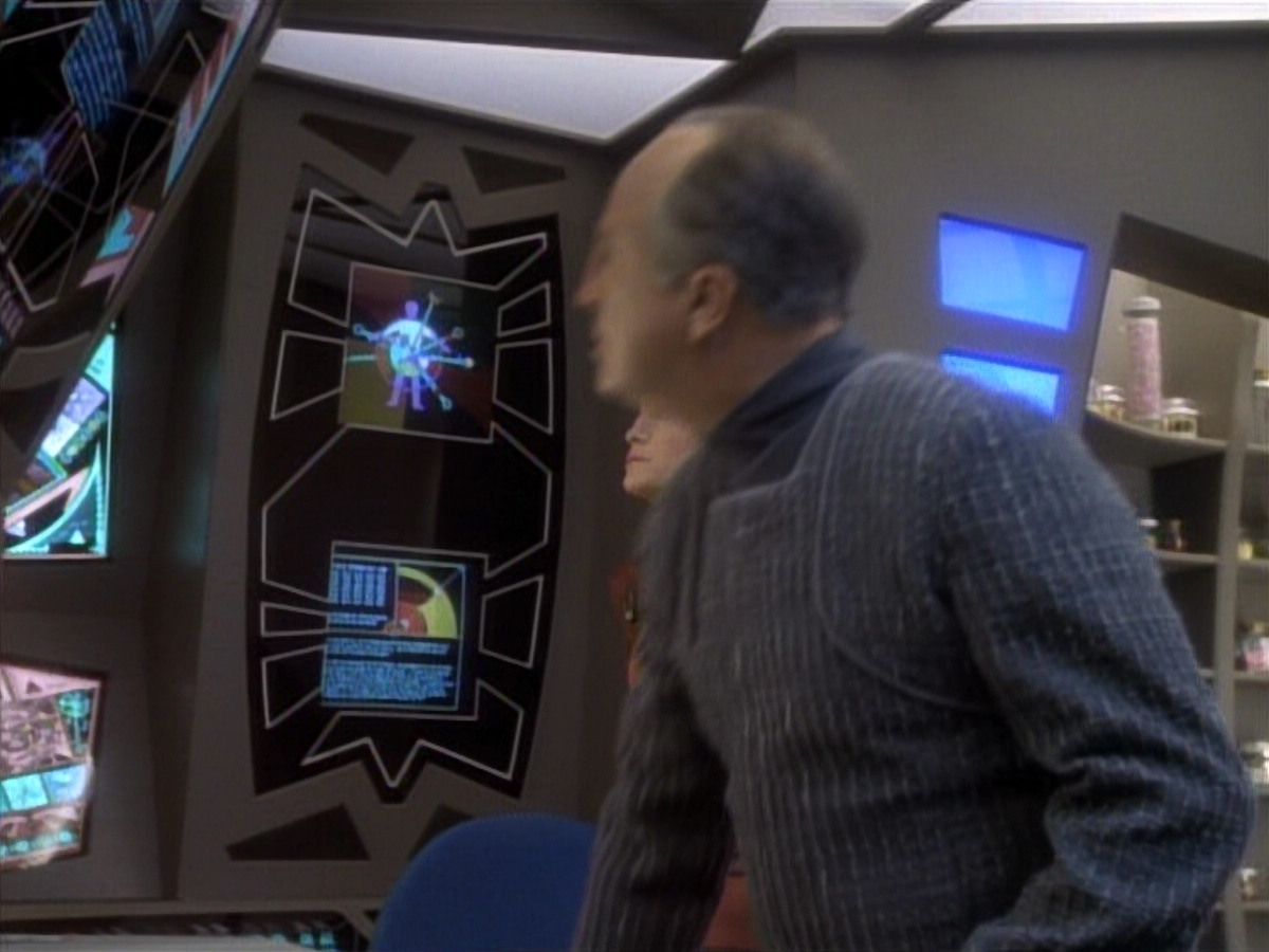 extant_StarTrekDS9_1x05-Babel_03512.jpg