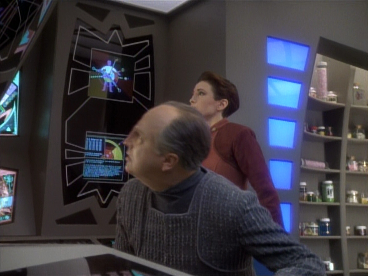 extant_StarTrekDS9_1x05-Babel_03513.jpg