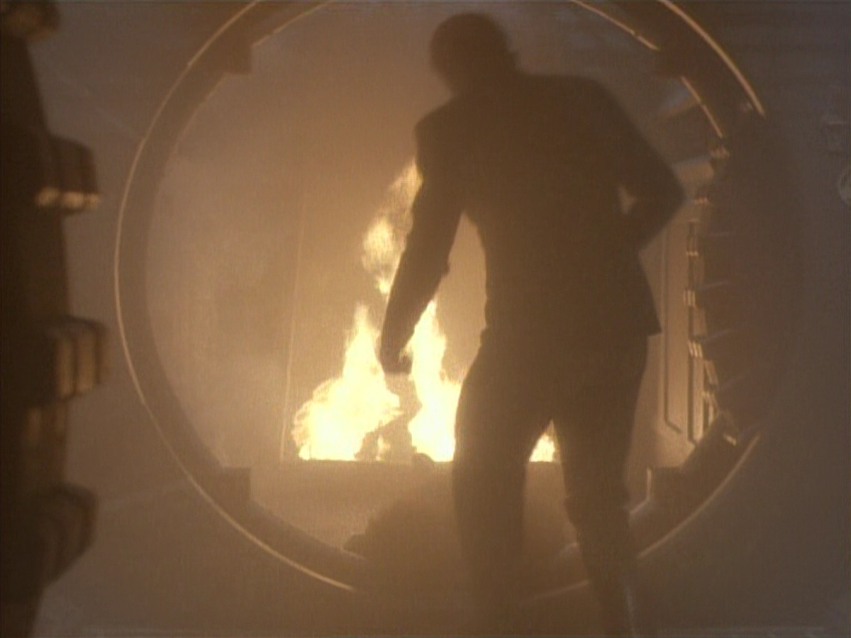 extant_StarTrekDS9_1x05-Babel_03553.jpg