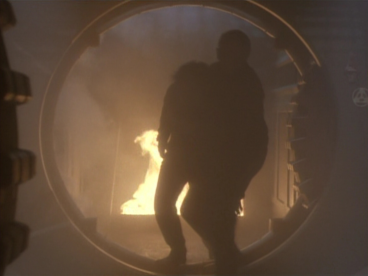 extant_StarTrekDS9_1x05-Babel_03562.jpg