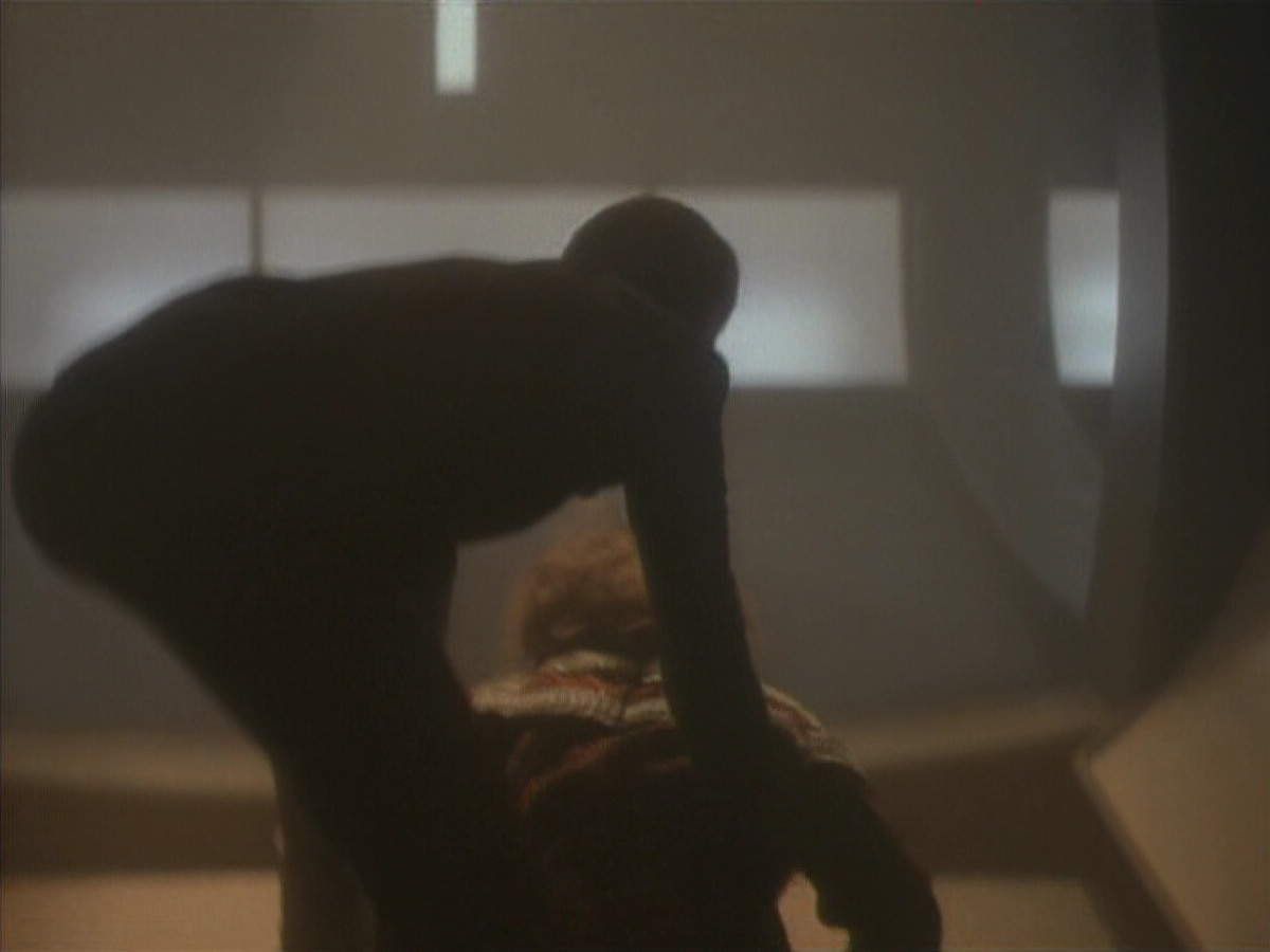 extant_StarTrekDS9_1x05-Babel_03578.jpg