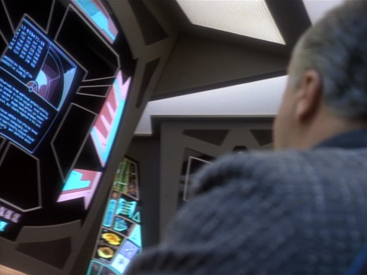 extant_StarTrekDS9_1x05-Babel_03582.jpg
