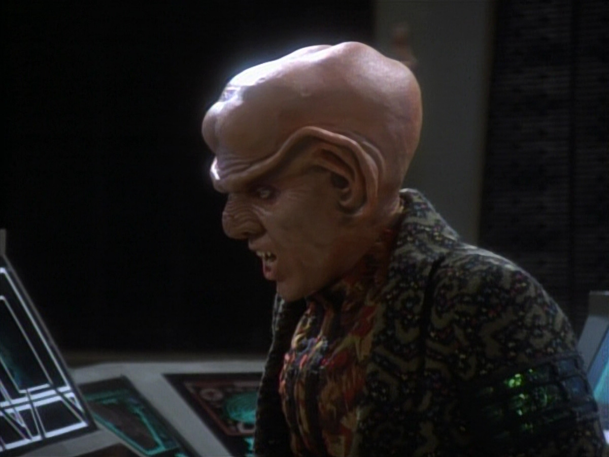 extant_StarTrekDS9_1x05-Babel_03632.jpg