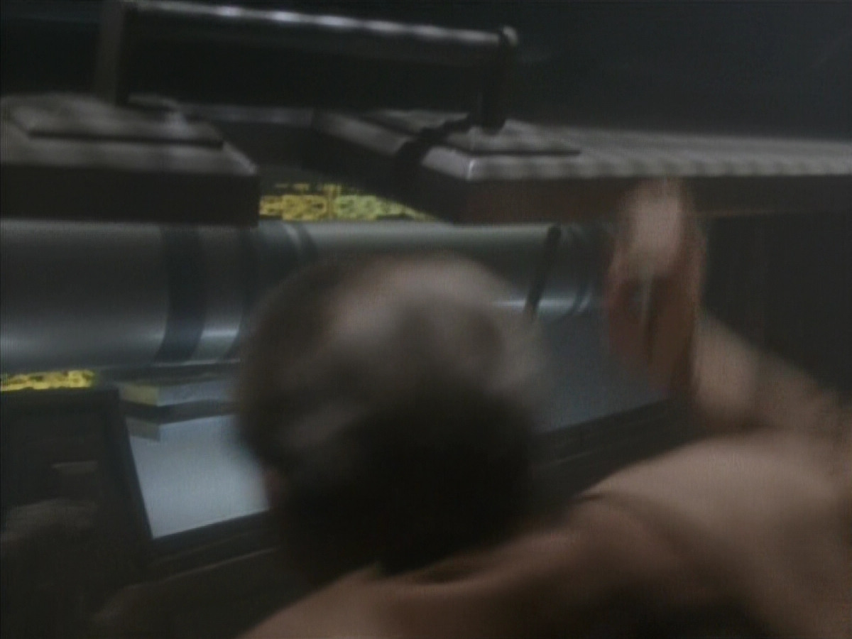 extant_StarTrekDS9_1x05-Babel_03638.jpg