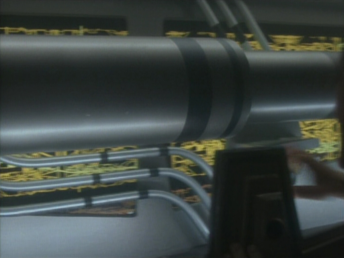 extant_StarTrekDS9_1x05-Babel_03642.jpg