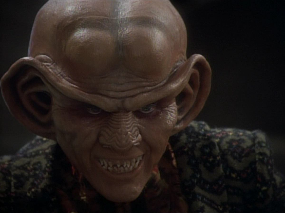 extant_StarTrekDS9_1x05-Babel_03644.jpg