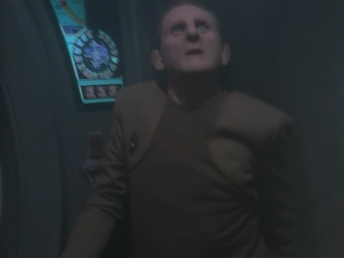 extant_StarTrekDS9_1x05-Babel_03670.jpg