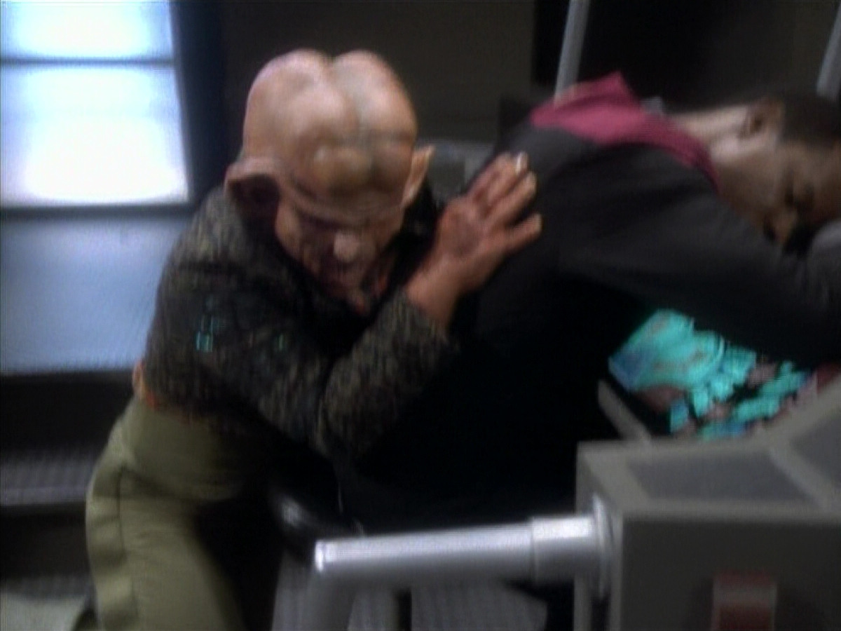 extant_StarTrekDS9_1x05-Babel_03675.jpg