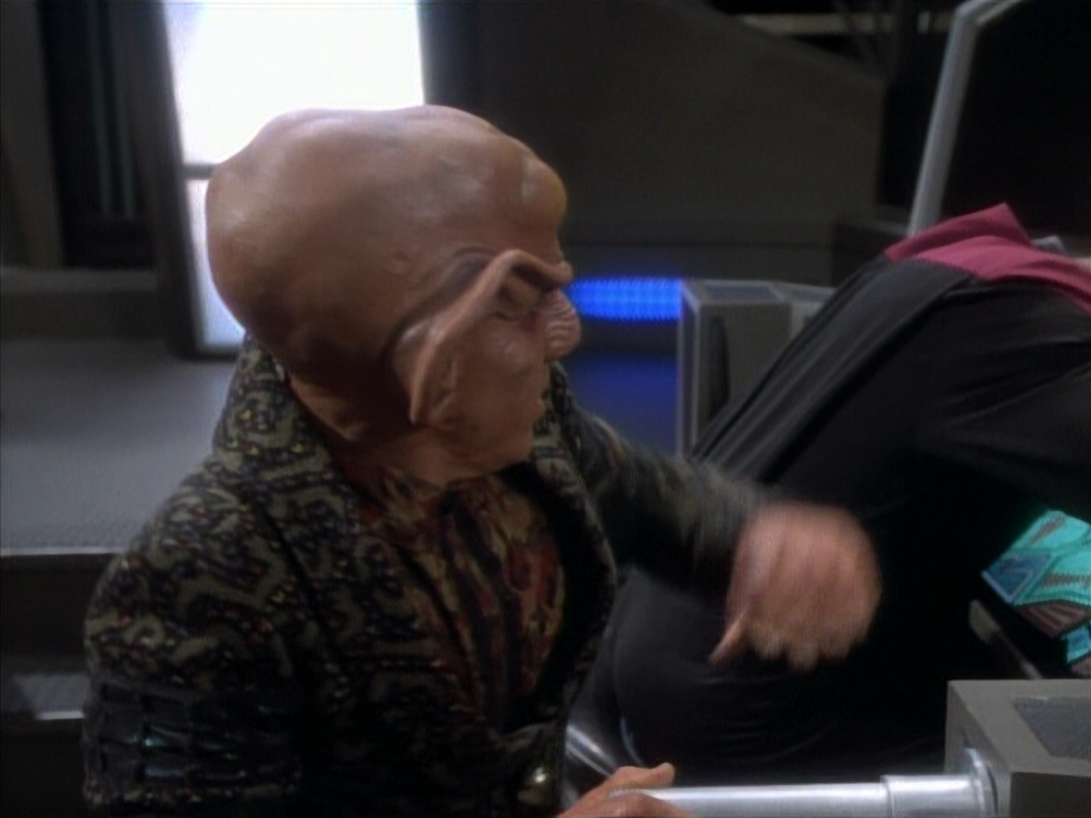 extant_StarTrekDS9_1x05-Babel_03685.jpg
