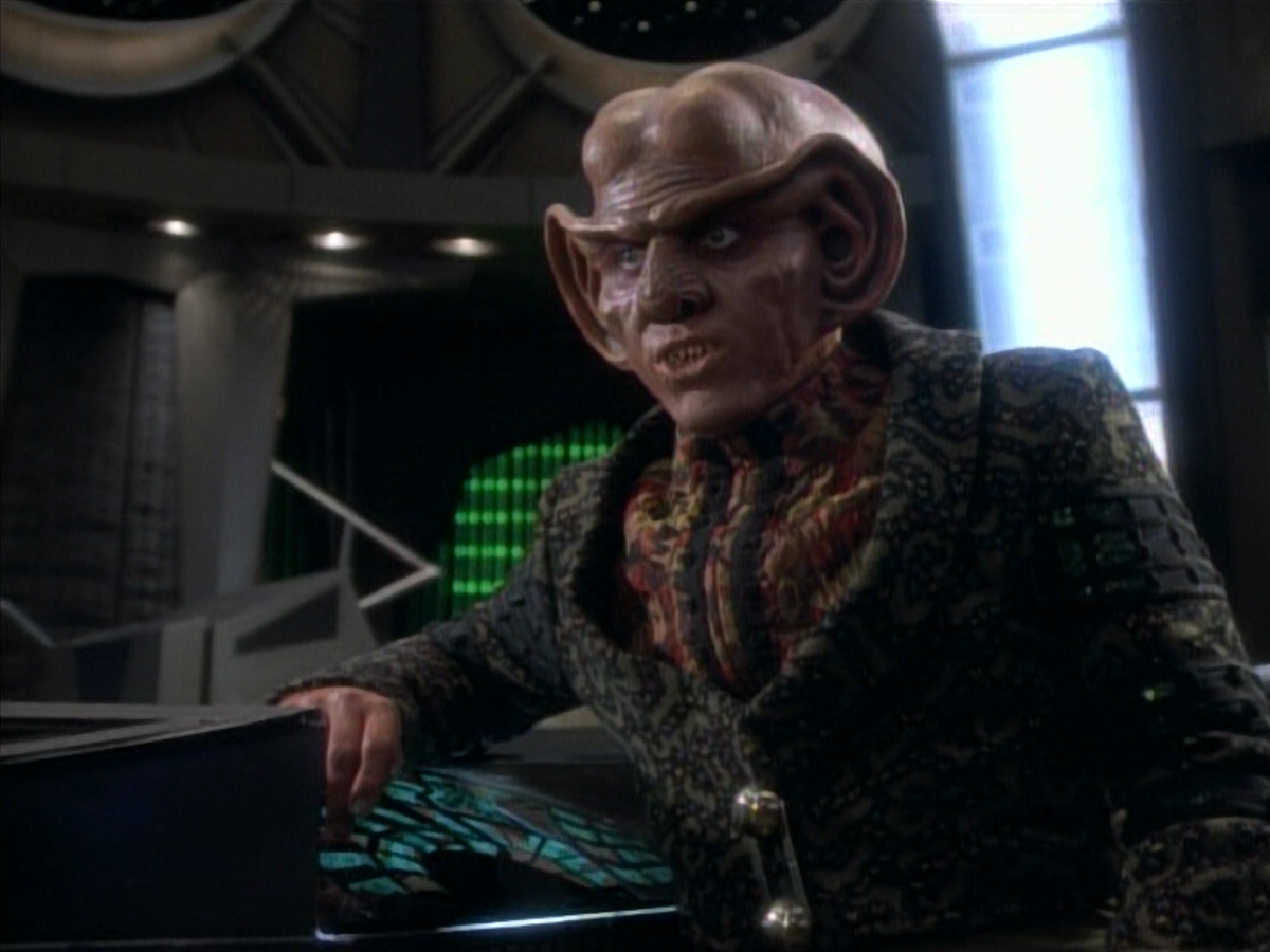 extant_StarTrekDS9_1x05-Babel_03694.jpg