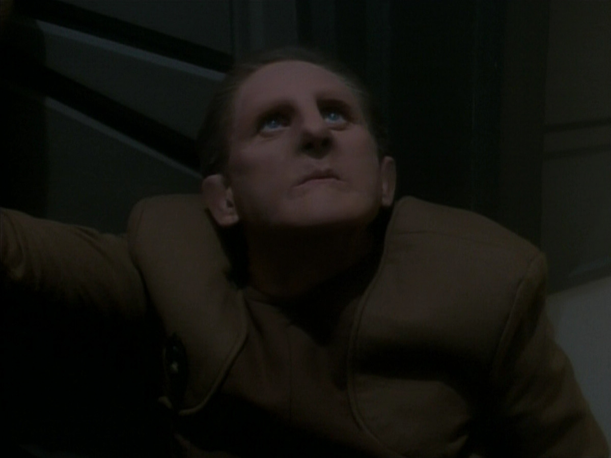 extant_StarTrekDS9_1x05-Babel_03705.jpg