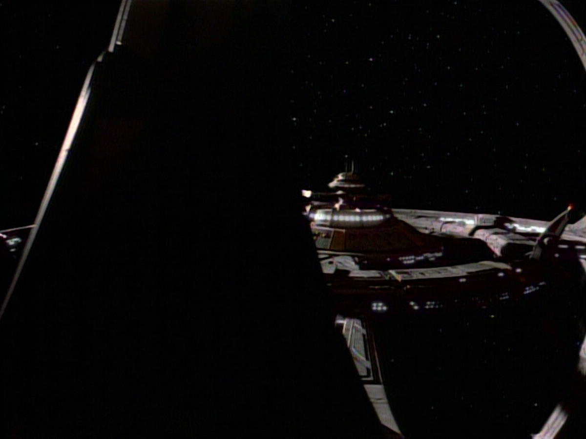extant_StarTrekDS9_1x05-Babel_03731.jpg