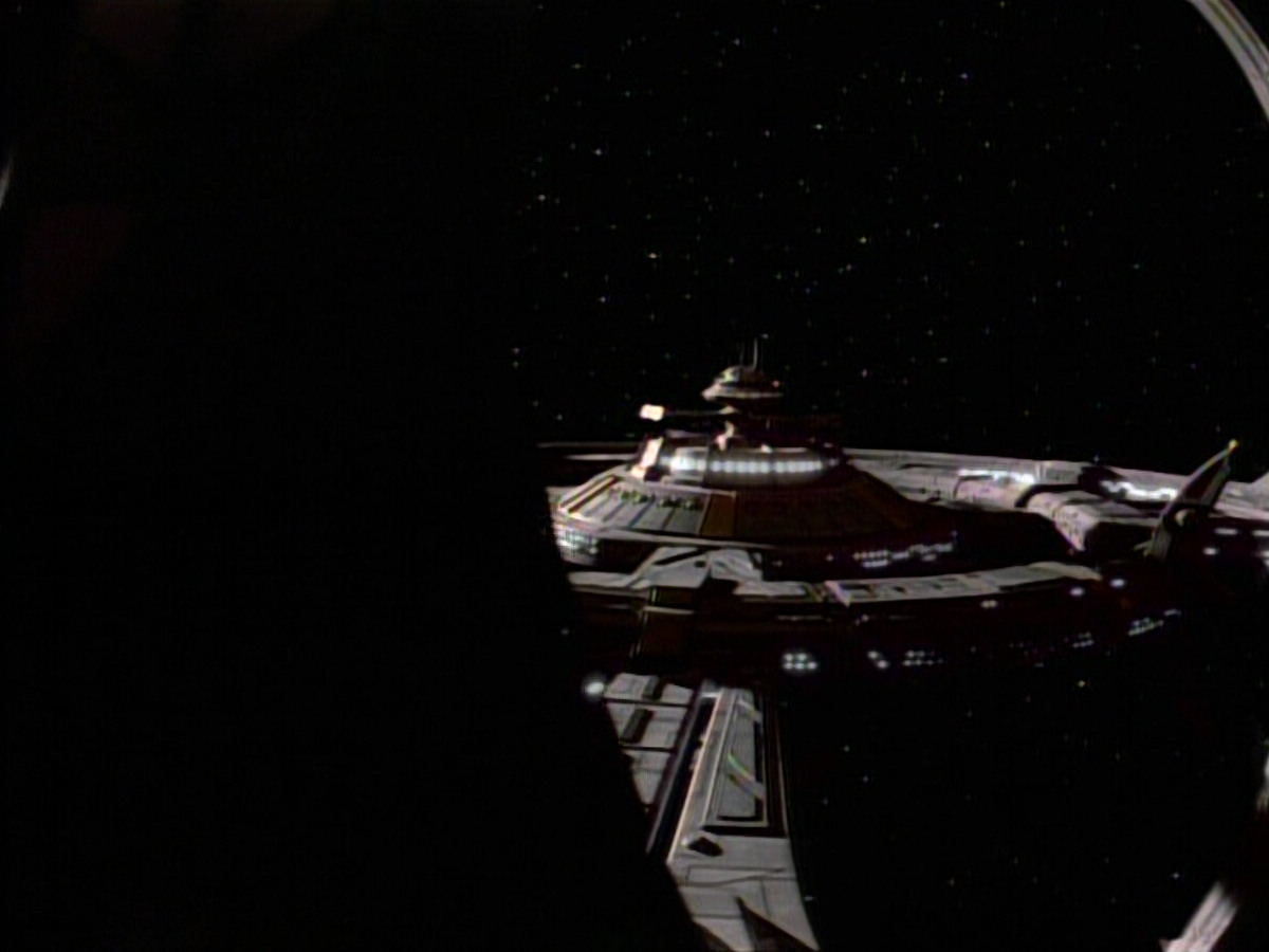 extant_StarTrekDS9_1x05-Babel_03732.jpg