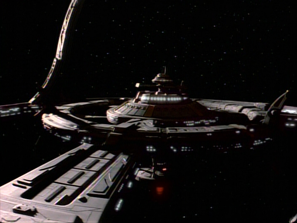 extant_StarTrekDS9_1x05-Babel_03738.jpg