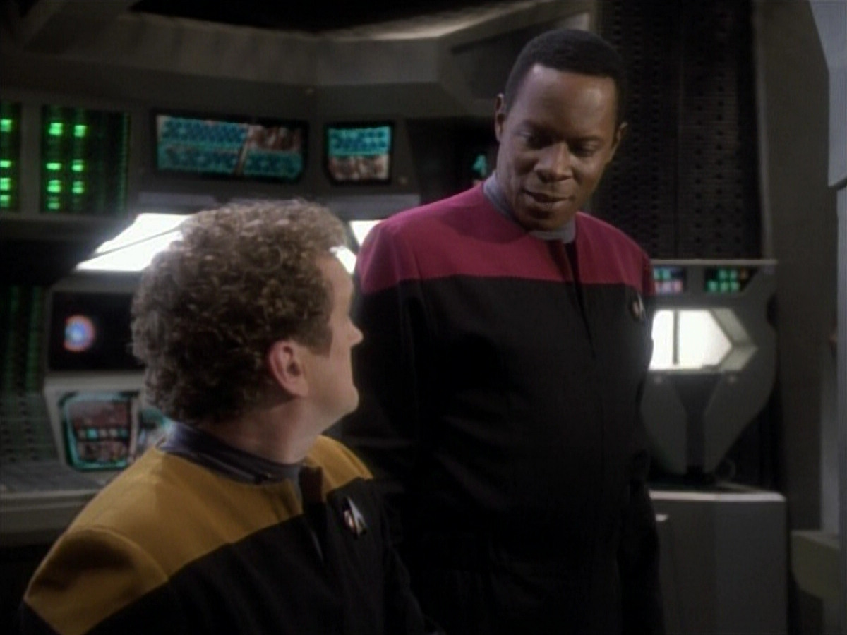 extant_StarTrekDS9_1x05-Babel_03745.jpg