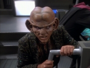 extant_StarTrekDS9_1x05-Babel_03682.jpg