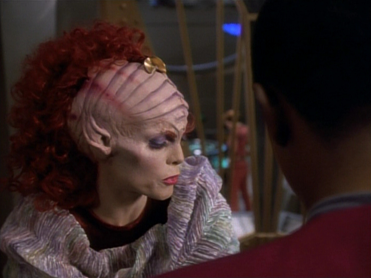 extant_StarTrekDS9_1x06-CaptivePursuitl_00060.jpg
