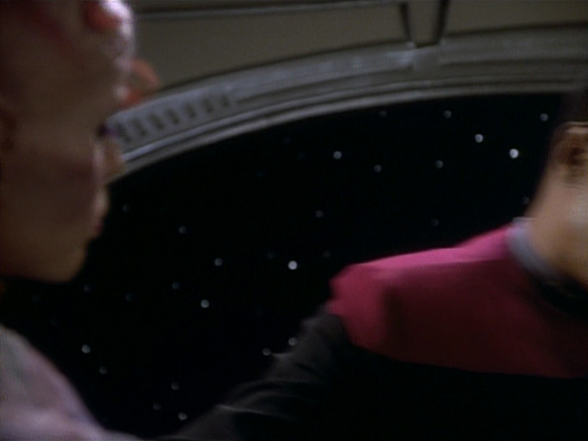 extant_StarTrekDS9_1x06-CaptivePursuitl_00083.jpg