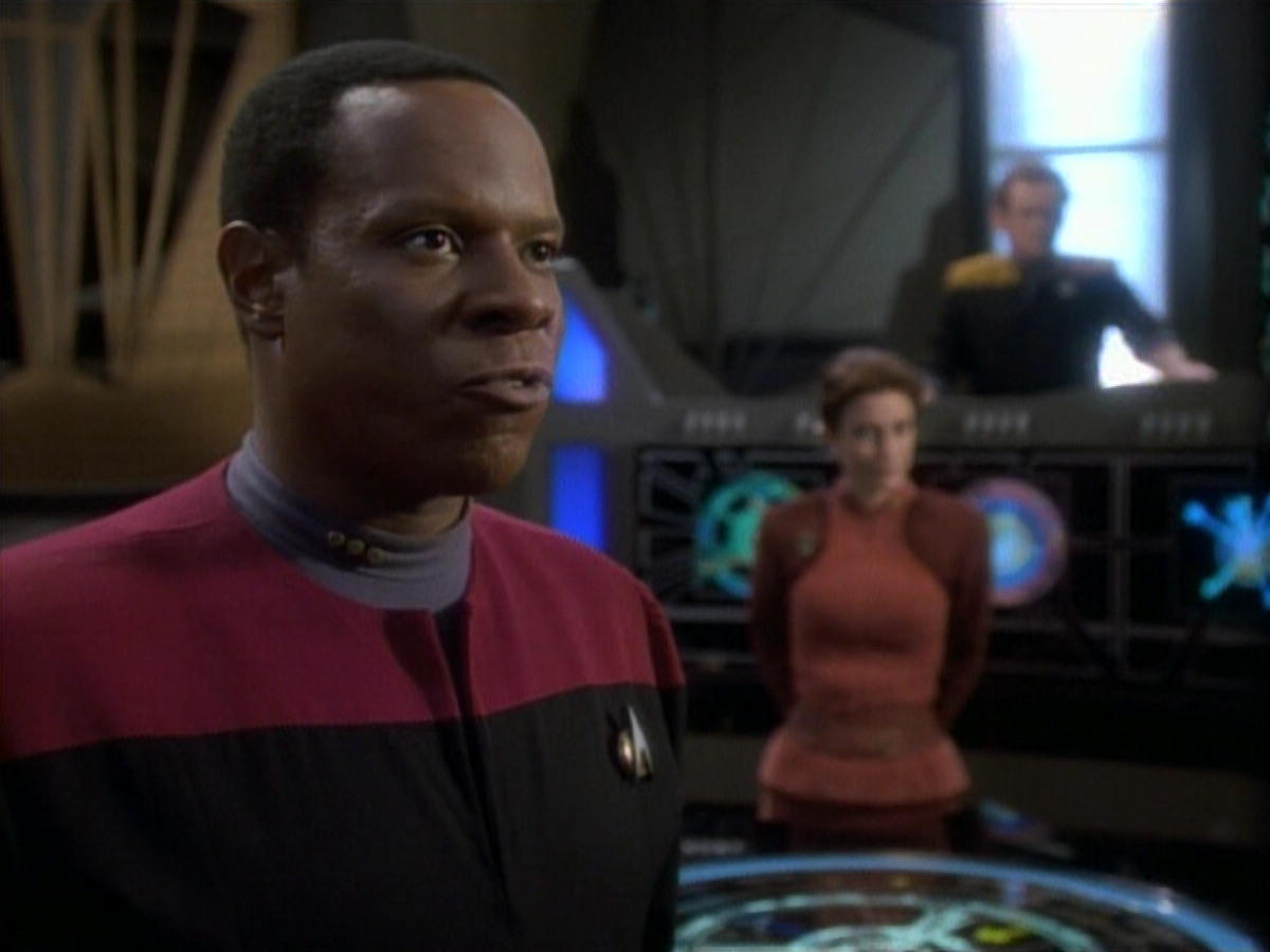 extant_StarTrekDS9_1x06-CaptivePursuitl_00172.jpg