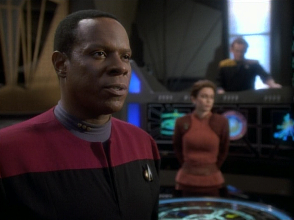 extant_StarTrekDS9_1x06-CaptivePursuitl_00184.jpg