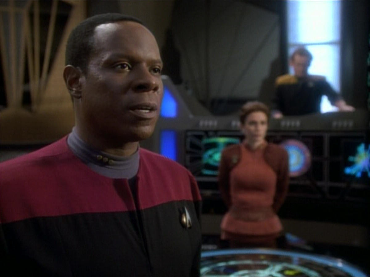 extant_StarTrekDS9_1x06-CaptivePursuitl_00187.jpg