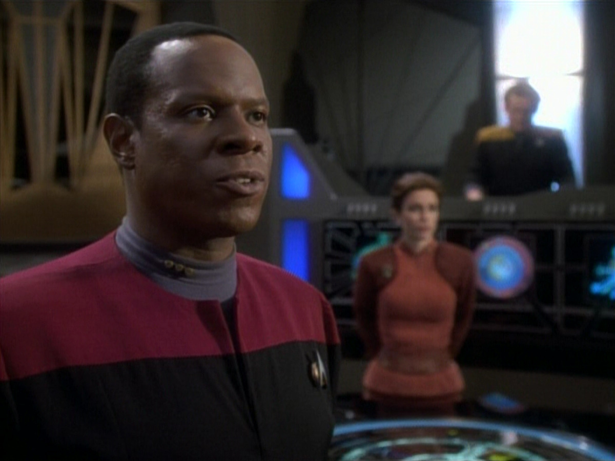 extant_StarTrekDS9_1x06-CaptivePursuitl_00206.jpg