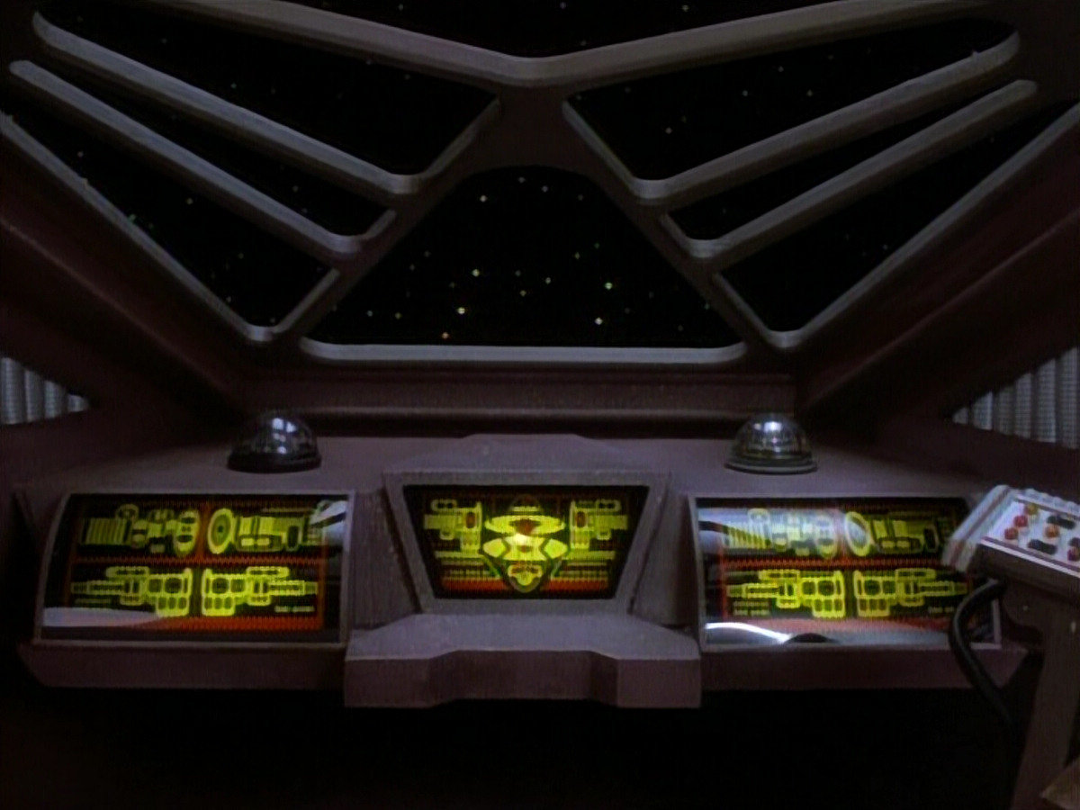 extant_StarTrekDS9_1x06-CaptivePursuitl_00494.jpg