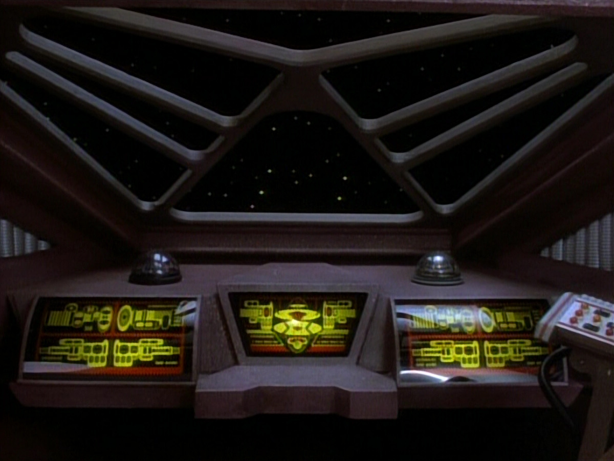 extant_StarTrekDS9_1x06-CaptivePursuitl_00495.jpg