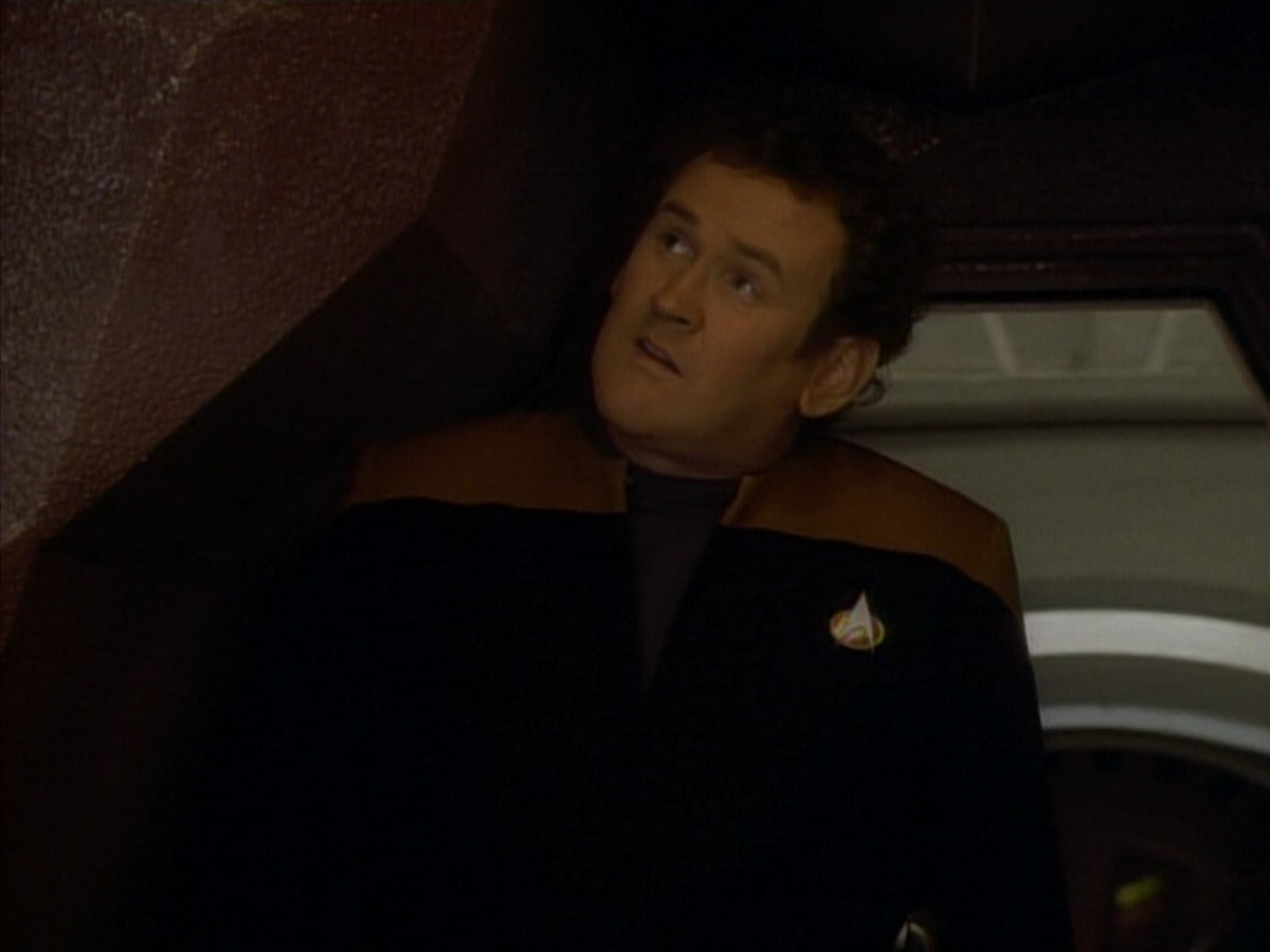 extant_StarTrekDS9_1x06-CaptivePursuitl_00513.jpg