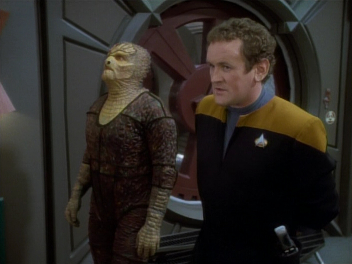 extant_StarTrekDS9_1x06-CaptivePursuitl_00849.jpg