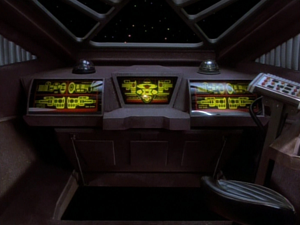 extant_StarTrekDS9_1x06-CaptivePursuitl_01261.jpg