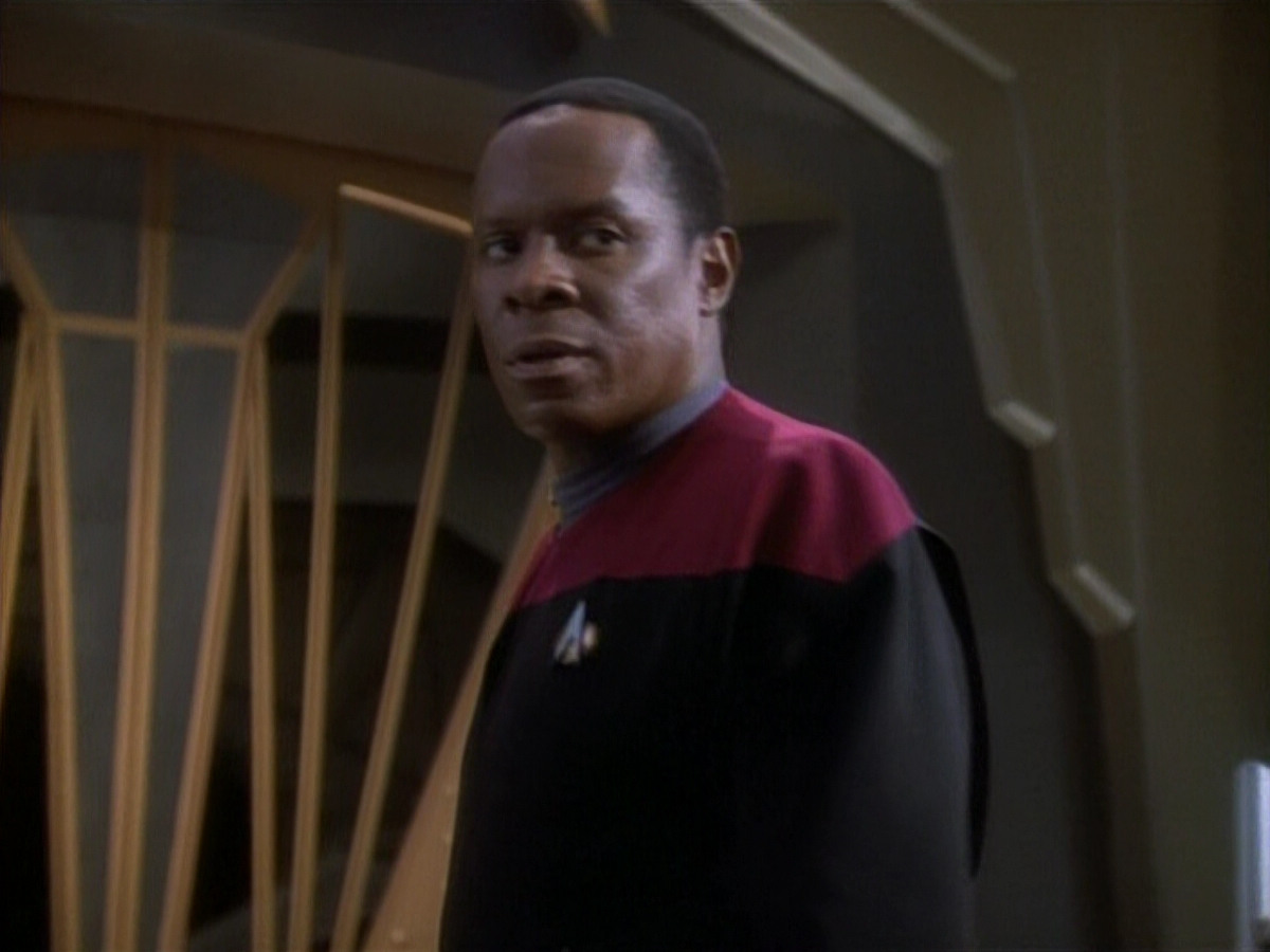 extant_StarTrekDS9_1x06-CaptivePursuitl_01690.jpg
