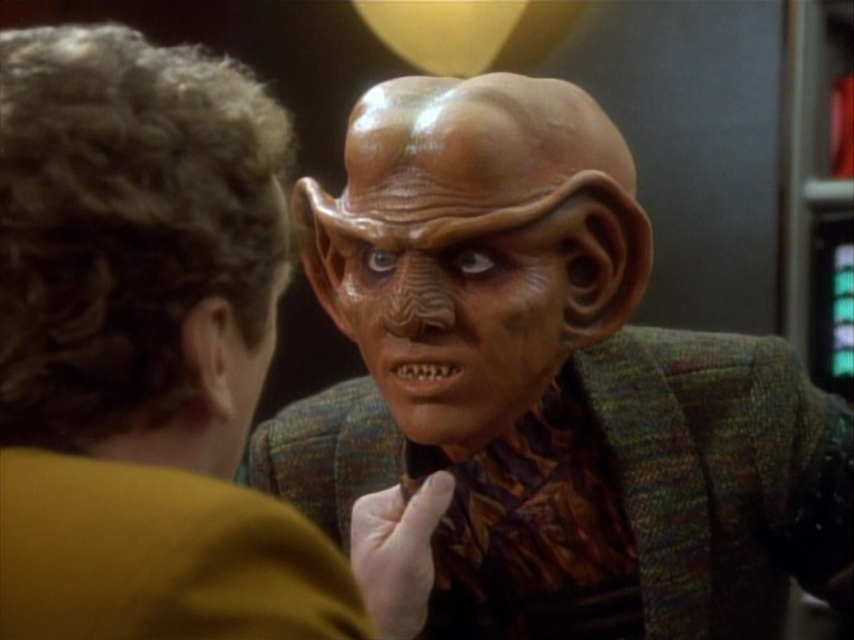 extant_StarTrekDS9_1x06-CaptivePursuitl_02946.jpg