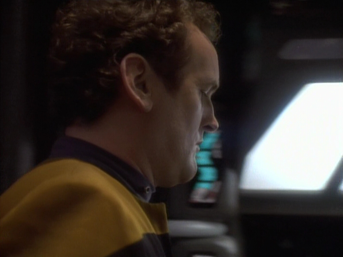 extant_StarTrekDS9_1x06-CaptivePursuitl_03086.jpg