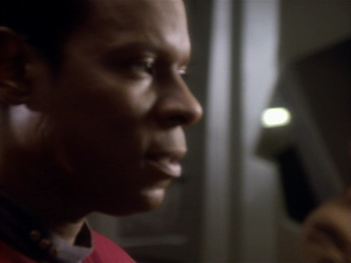 extant_StarTrekDS9_1x06-CaptivePursuitl_03194.jpg