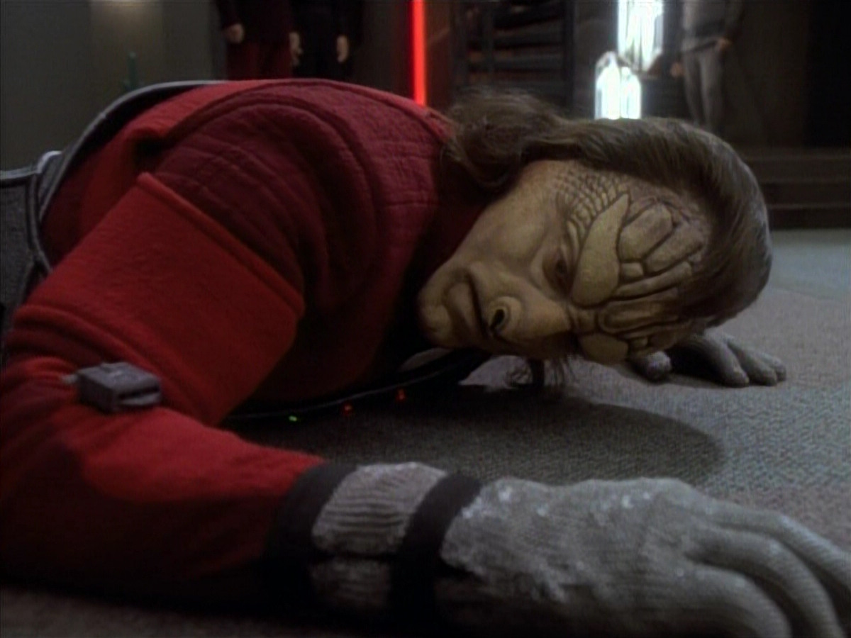 extant_StarTrekDS9_1x06-CaptivePursuitl_03242.jpg