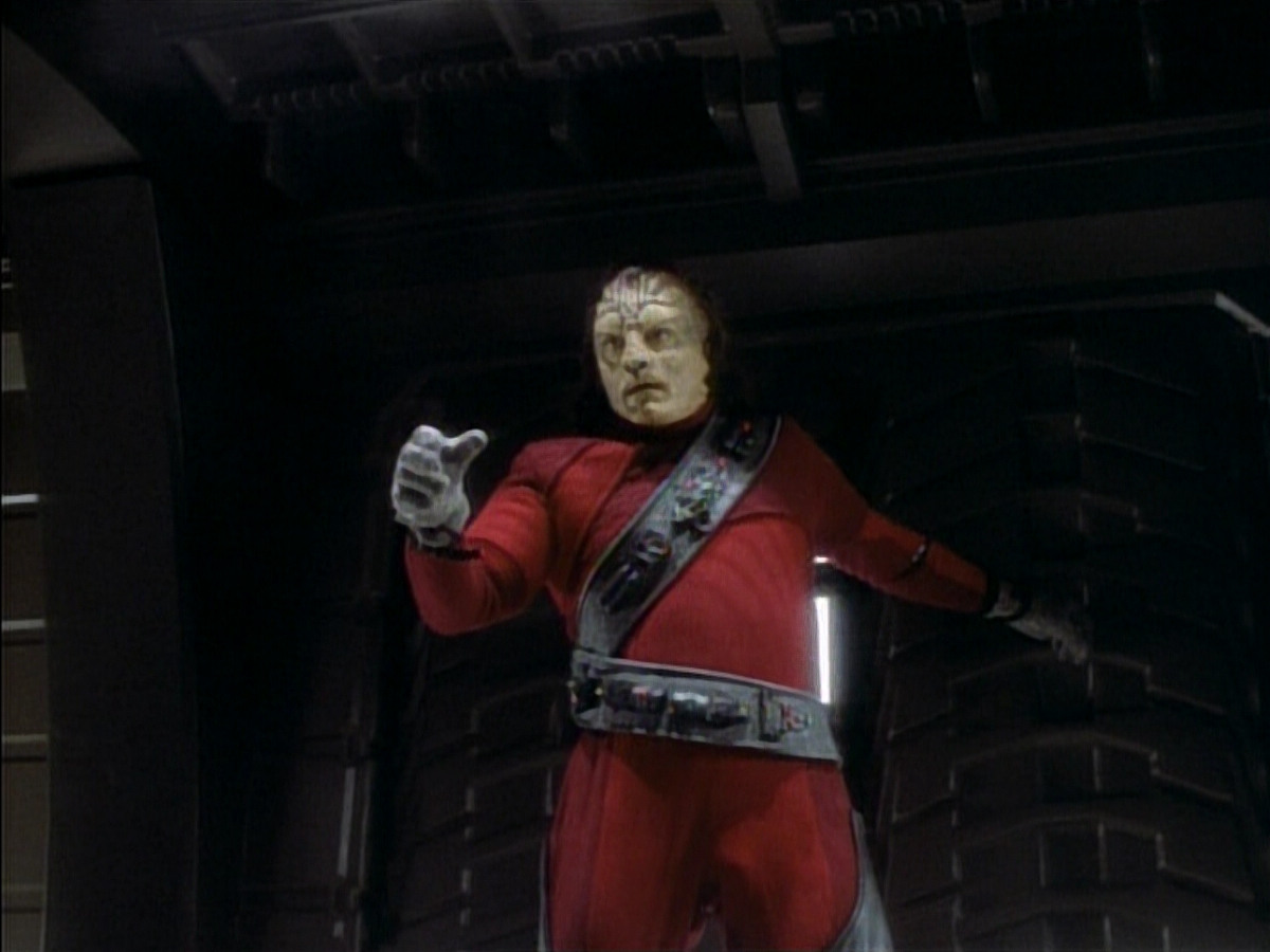 extant_StarTrekDS9_1x06-CaptivePursuitl_03461.jpg