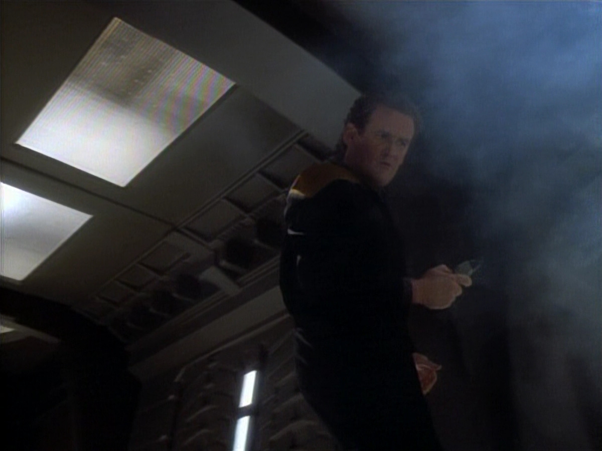 extant_StarTrekDS9_1x06-CaptivePursuitl_03480.jpg