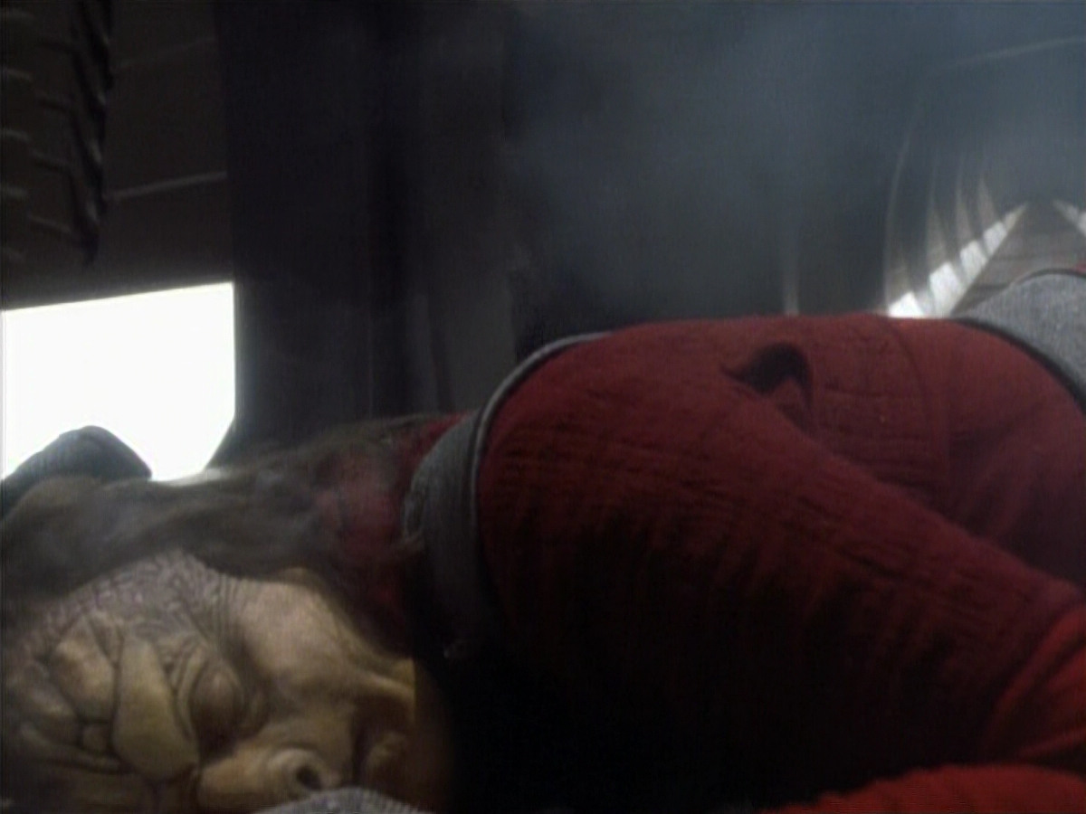 extant_StarTrekDS9_1x06-CaptivePursuitl_03486.jpg