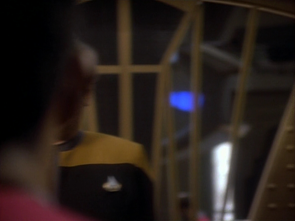 extant_StarTrekDS9_1x06-CaptivePursuitl_03712.jpg