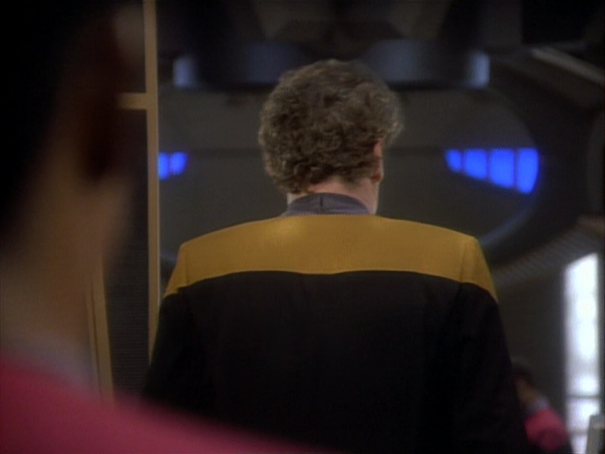 extant_StarTrekDS9_1x06-CaptivePursuitl_03720.jpg