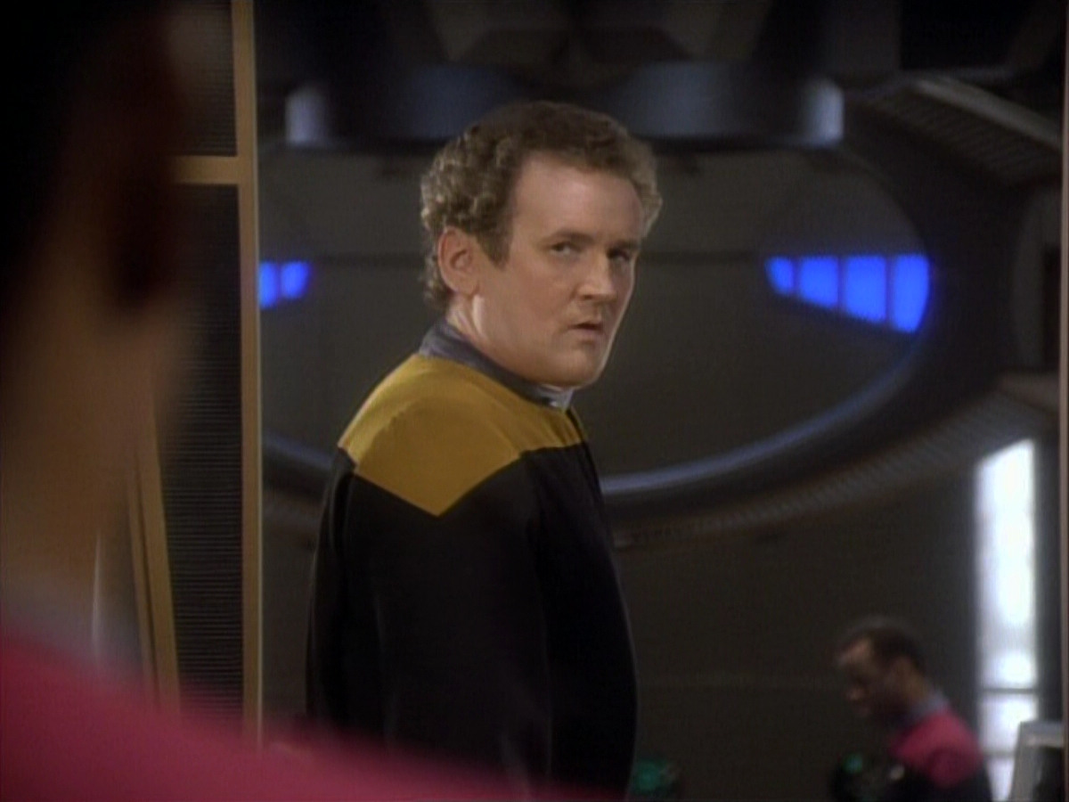 extant_StarTrekDS9_1x06-CaptivePursuitl_03722.jpg